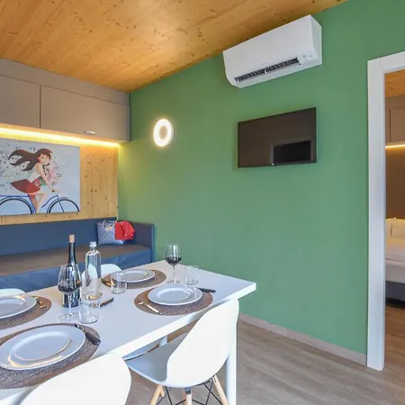 Apartment Amazing In *